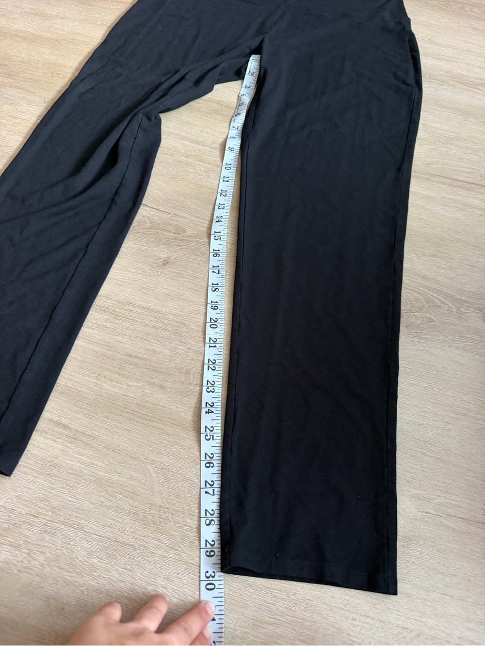 J. Jill Wearever Collection Slim Leg Black Pull On Pants SZ M Stretch Travel - Picture 2 of 5